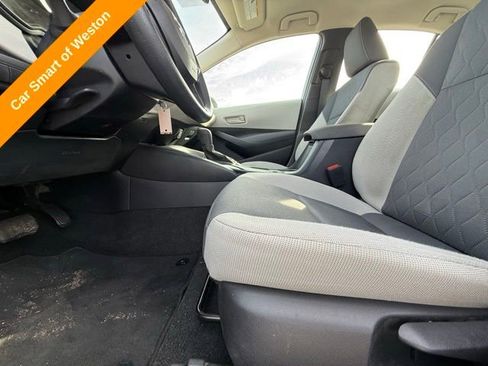 Used 2023 Toyota Corolla LE FWD image 10