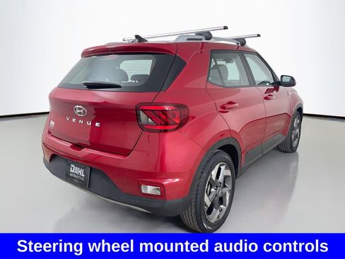 Used 2022 Hyundai Venue SEL w/ Cargo Package image 9
