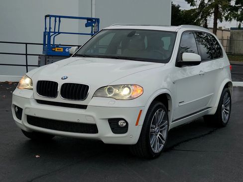 Used 2012 BMW X5 xDrive35i image 1