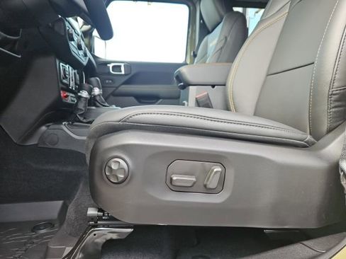 New 2025 Jeep Wrangler Unlimited Rubicon 392 image 36