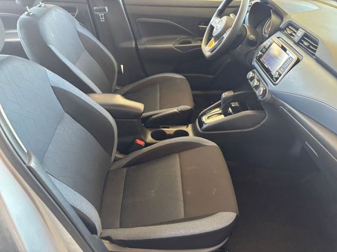 Used 2025 Nissan Versa SV FWD image 35