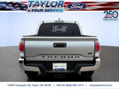 Used 2022 Toyota Tacoma TRD Off-Road w/ Black Out Package (TMS) AWD/4WD image 5