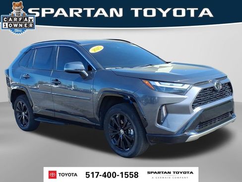 Used 2025 Toyota RAV4 SE w/ Weather Package AWD/4WD image 5