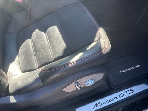 Used 2017 Porsche Macan GTS image 32