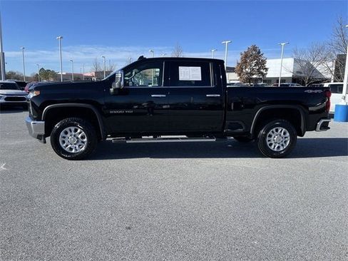 Used 2022 Chevrolet Silverado 2500 LTZ image 10