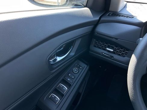 Certified 2025 Honda Accord SE image 22