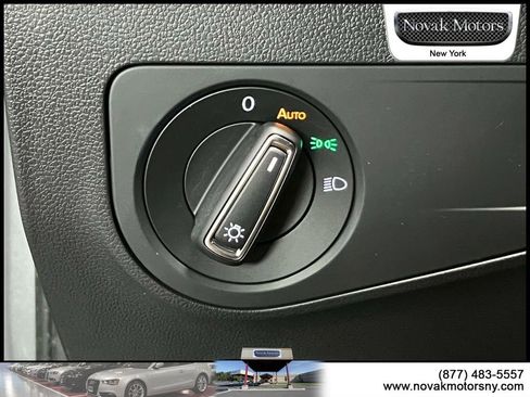 Used 2023 Volkswagen Tiguan SE image 22