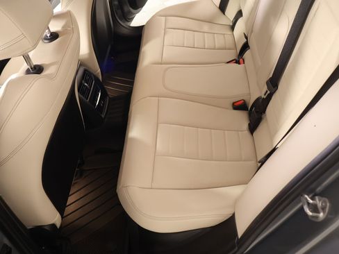 Used 2024 BMW 330i xDrive Sedan w/ M Sport Package image 13