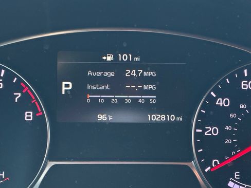 Used 2018 Kia Soul + FWD image 12