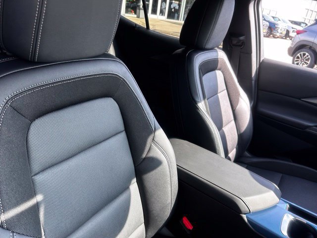 Used 2024 Chevrolet Equinox EV LT w/ LPO, Blackout Package FWD image 19