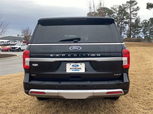 Certified 2024 Ford Expedition Max XLT image 4
