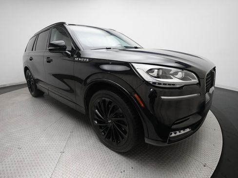Used 2023 Lincoln Aviator Reserve w/ Equipment Group 201A AWD/4WD image 38