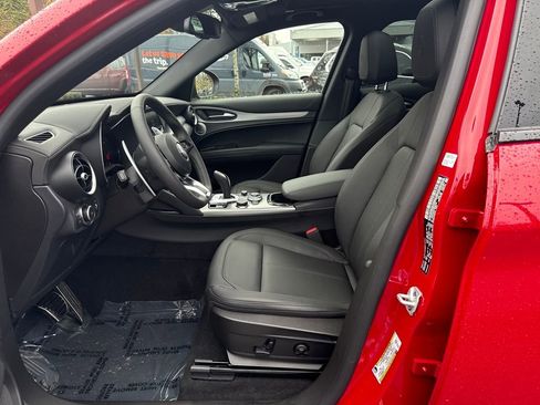 New 2025 Alfa Romeo Stelvio Sprint image 14