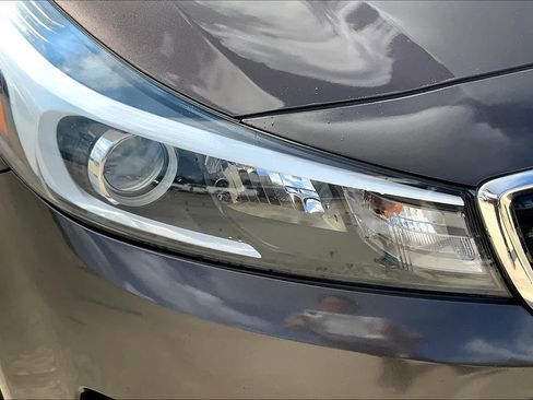 Used 2018 Kia Forte LX FWD image 26