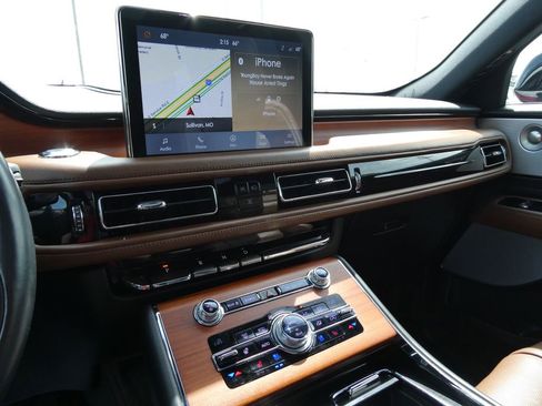 Used 2020 Lincoln Aviator Reserve w/ Equipment Group 202A AWD/4WD image 37