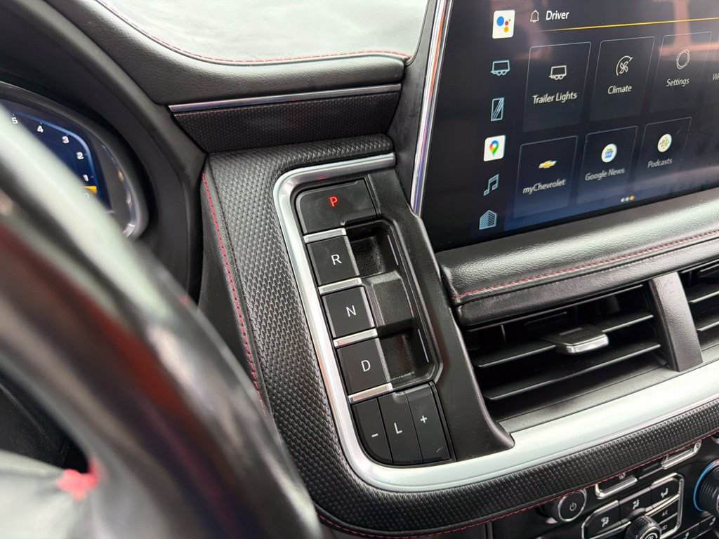 Used 2022 Chevrolet Tahoe RST w/ Luxury Package AWD/4WD image 47