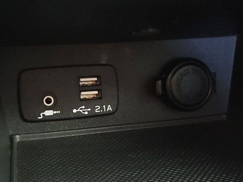 Used 2020 Subaru Crosstrek 2.0i Premium image 30