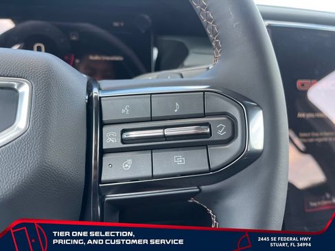 New 2026 GMC Acadia AT4 w/ Luxury Package AWD/4WD image 27