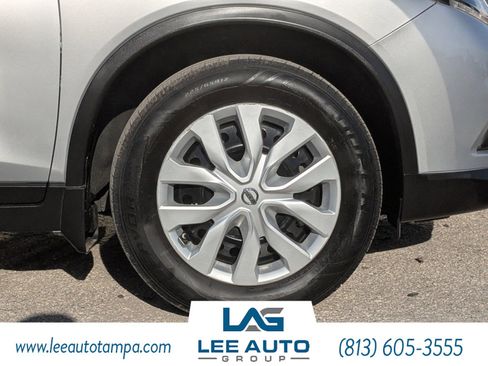 Used 2016 Nissan Rogue S image 9