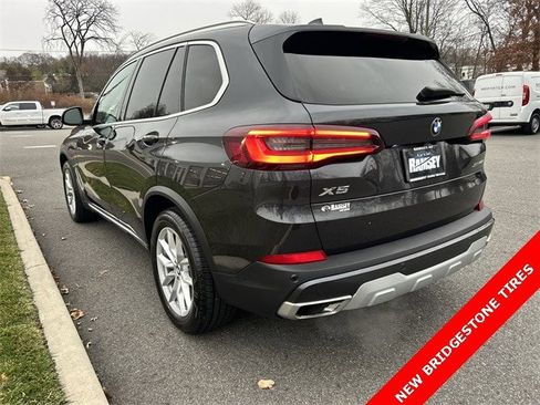 Used 2022 BMW X5 xDrive40i w/ Premium Package image 6