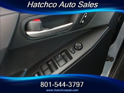 Used 2013 MAZDA MAZDA3 i Sport image 15