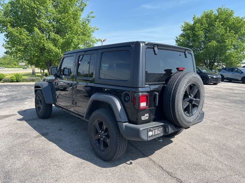 Used 2023 Jeep Wrangler Unlimited Sport AWD/4WD image 4