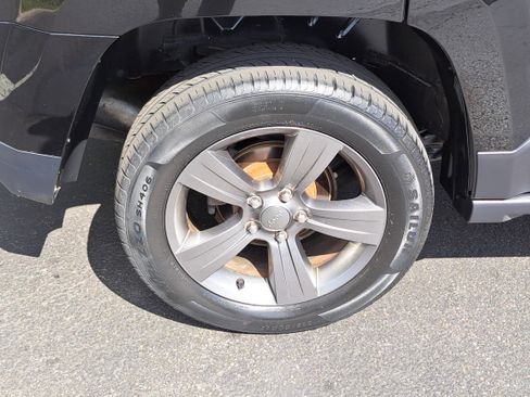 Used 2015 Jeep Patriot High Altitude image 5