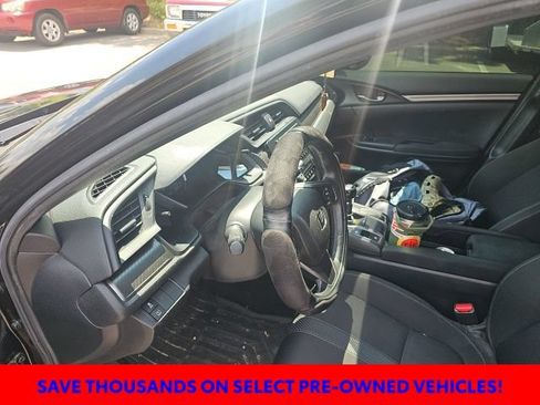 Used 2018 Honda Civic Sport image 24