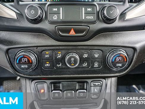 Used 2019 GMC Terrain Denali w/ Advanced Safety Package image 42