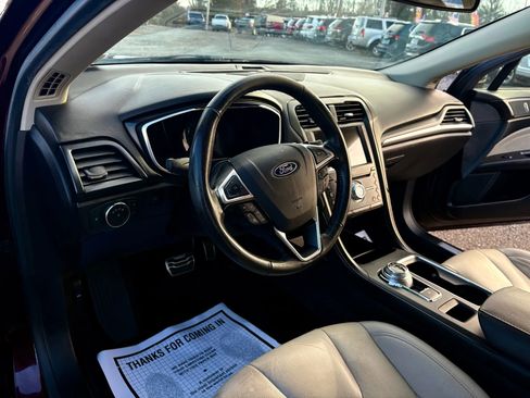 Used 2017 Ford Fusion Titanium image 16