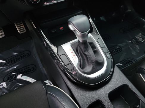 Certified 2024 Kia Forte GT-Line FWD image 22