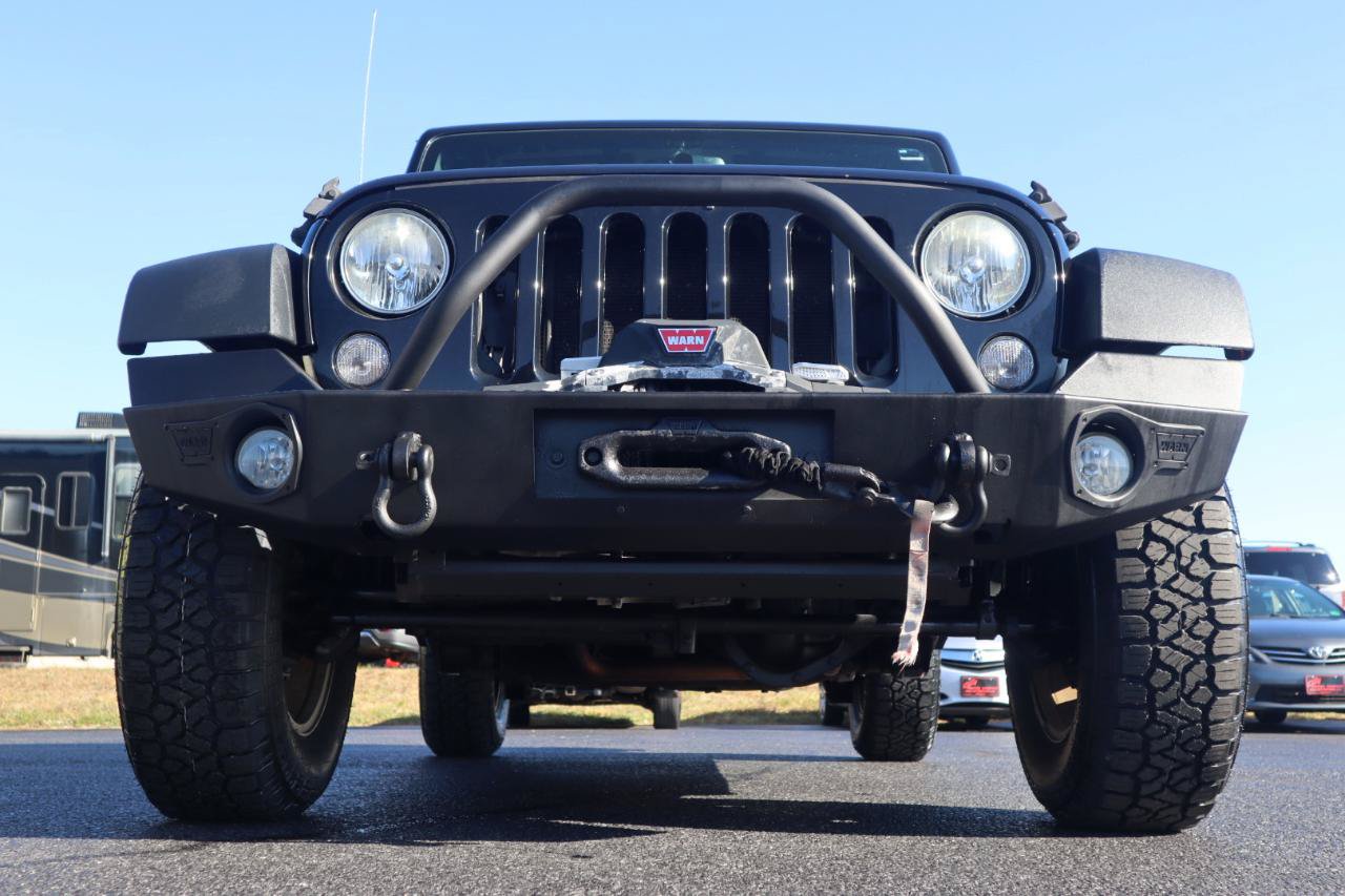 Used 2014 Jeep Wrangler Unlimited Rubicon w/ Connectivity Group AWD/4WD image 5