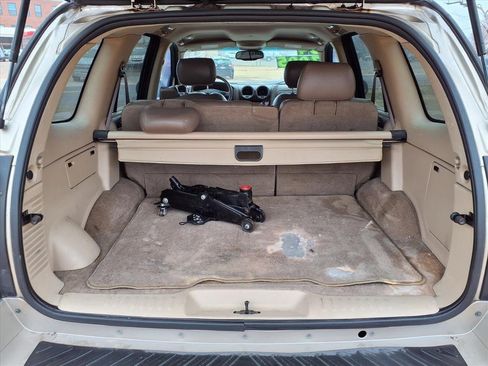 Used 2004 GMC Envoy SLT image 16