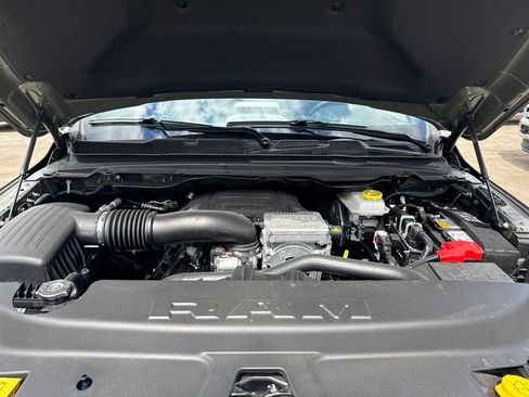 New 2026 RAM 1500 Laramie AWD/4WD image 32