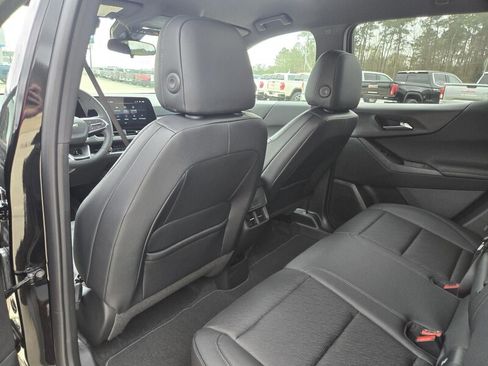 New 2026 Chevrolet Equinox LT image 24