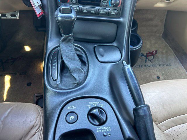 Used 2001 Chevrolet Corvette Coupe w/ Preferred Equipment Group2 RWD image 16