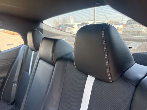 Used 2025 Toyota Camry SE image 8