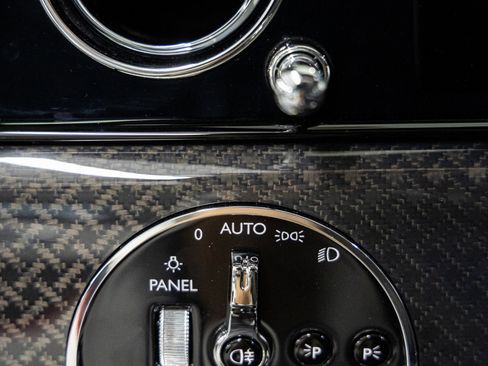 New 2026 Rolls-Royce Cullinan Black Badge image 39