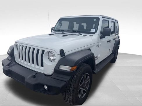 Used 2018 Jeep Wrangler Unlimited Sport S AWD/4WD image 2