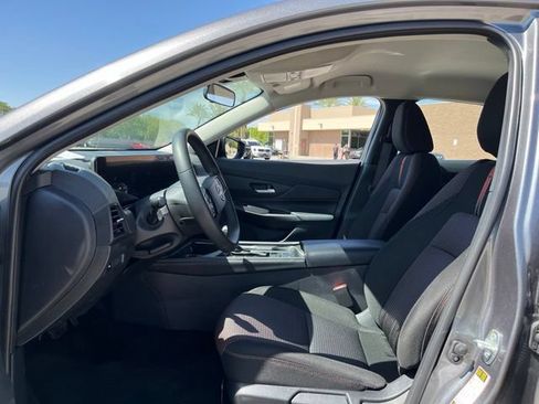 Used 2026 Nissan Sentra SR w/ Floor Mat Package FWD image 10