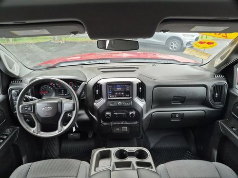 Used 2020 Chevrolet Silverado 1500 Custom Trail Boss w/ Custom Convenience Package AWD/4WD image 9