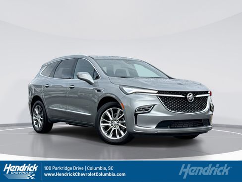 Used 2024 Buick Enclave Avenir w/ Avenir Technology Package image 1