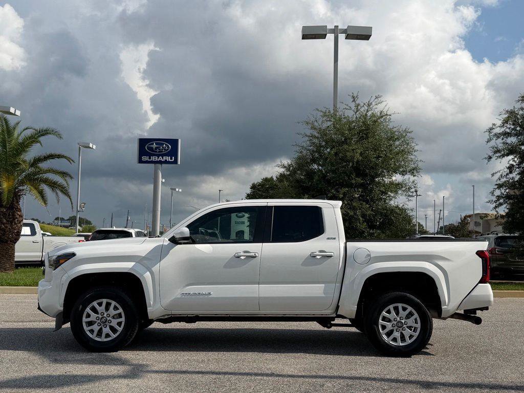 Used 2024 Toyota Tacoma SR5 RWD image 7