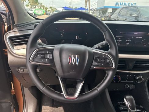 Used 2024 Buick Encore GX Preferred w/ Advanced Technology Package FWD image 21