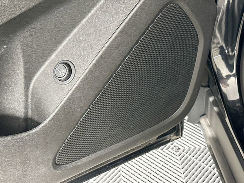 Used 2024 Chevrolet Equinox LT w/ LPO, Floor Liner Package FWD image 27
