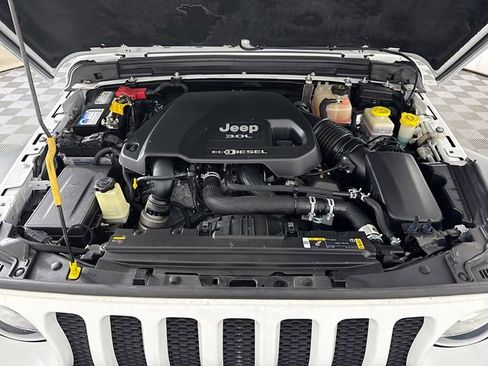 Used 2021 Jeep Wrangler Unlimited Sport AWD/4WD image 27