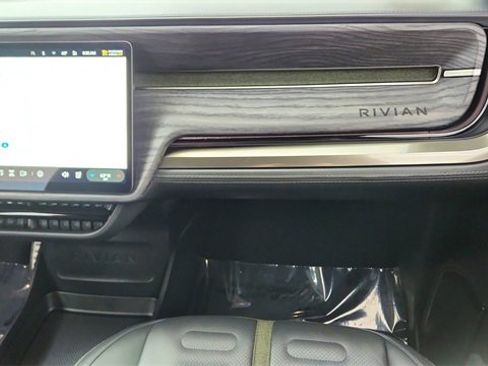Used 2022 Rivian R1T Adventure image 35