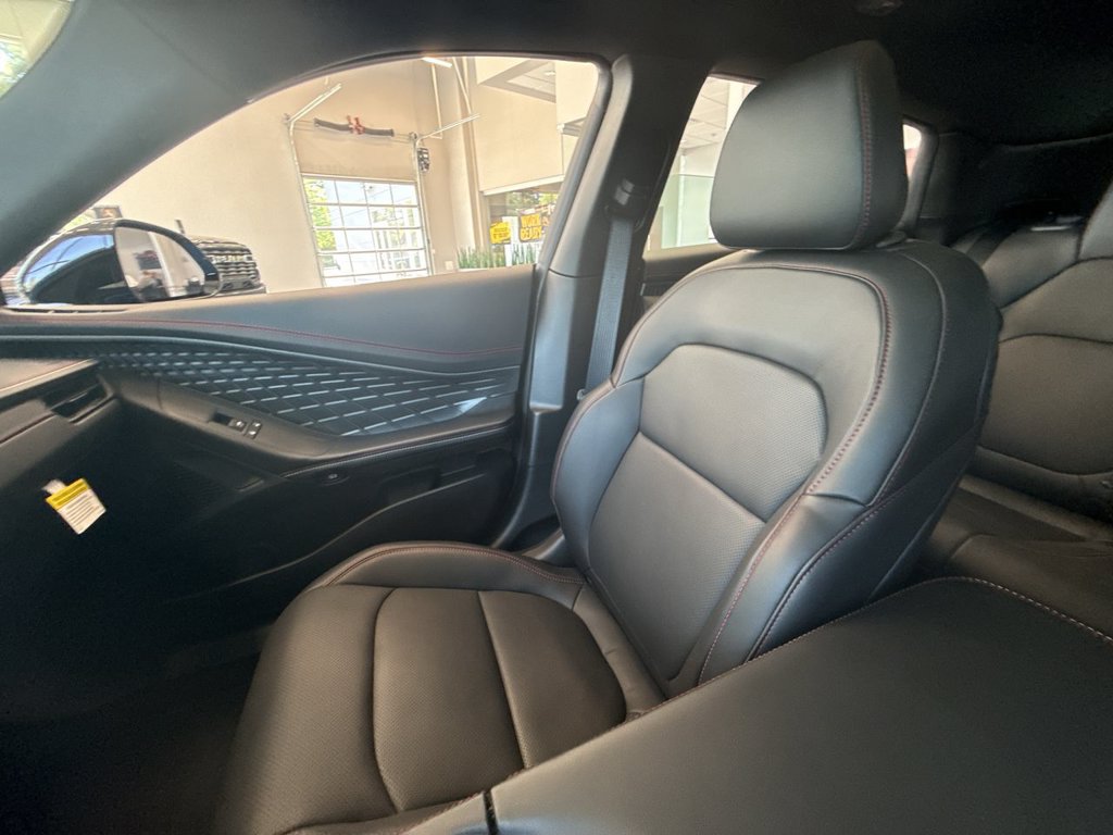 New 2026 Dodge Charger R/T AWD/4WD image 32