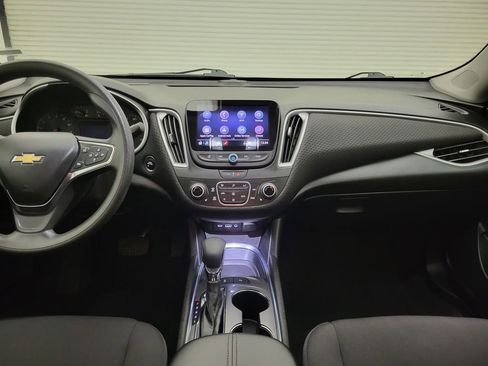 Used 2025 Chevrolet Malibu LT image 41