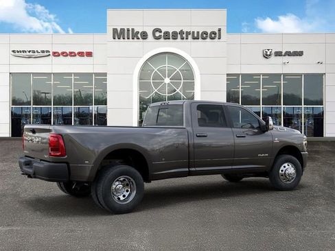 New 2026 RAM 3500 Laramie AWD/4WD image 5